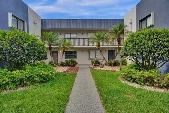 Foto principal - 15036 Ashland Ln