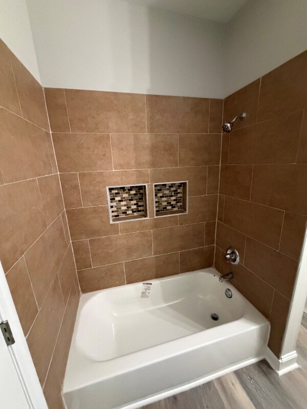 Building Photo - 2510 Oak St