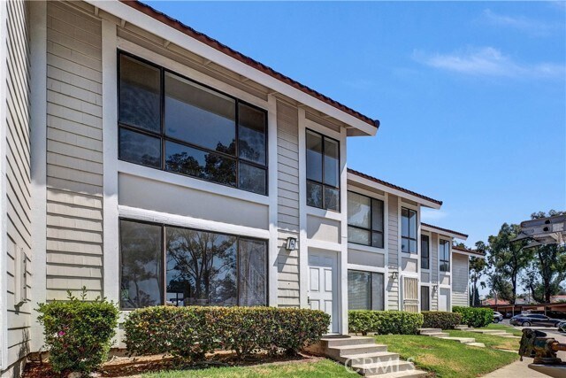 Foto del edificio - 25885 Trabuco Rd