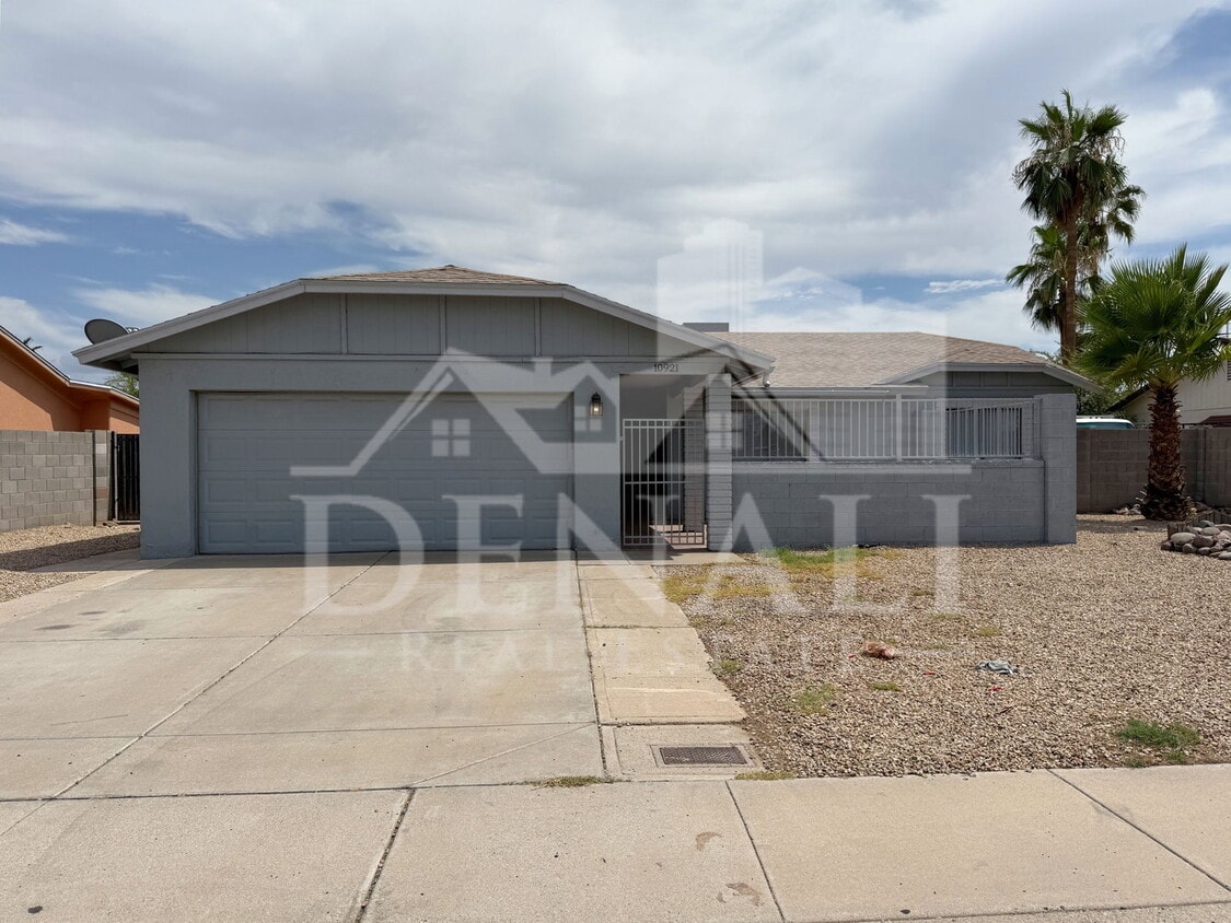 Photo - 10921 West Sells Drive