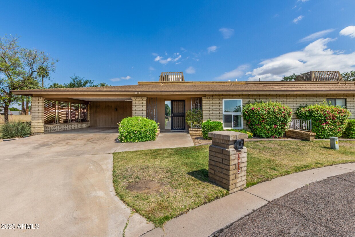 Foto principal - 1012 E Wagon Wheel Dr