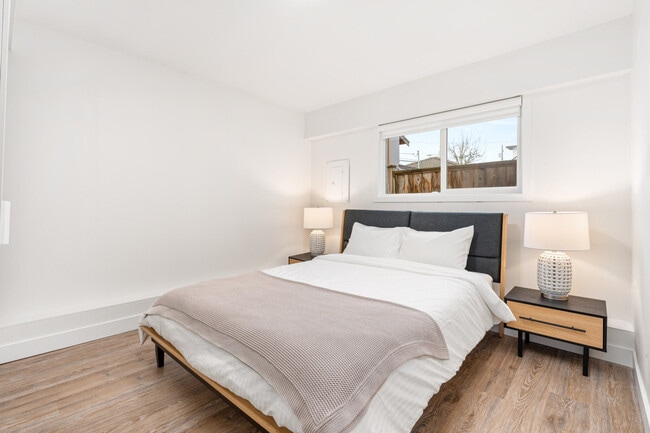 Building Photo - 3011 E 29th Ave