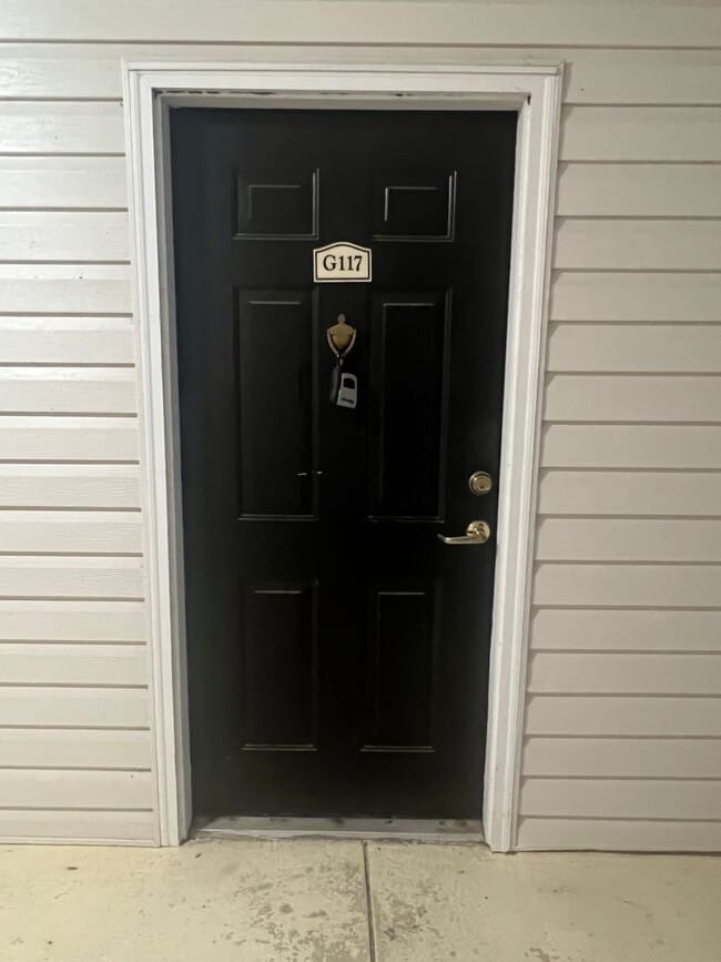 Building Photo - Great first floor unit at  Reserve at Wood...