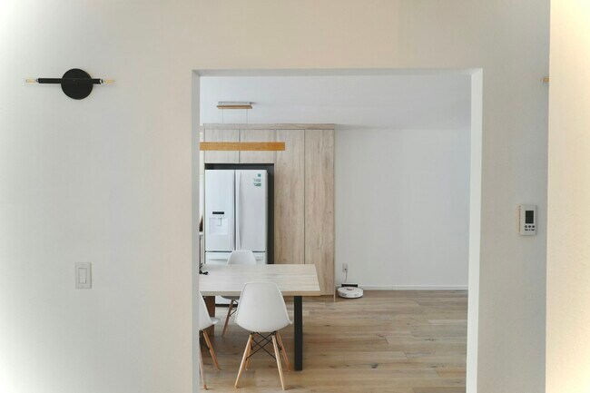 Building Photo - 2440 140th Avenue Northeast, Unit 9