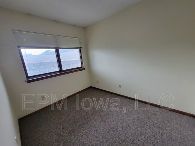 Foto del edificio - 2310 College St