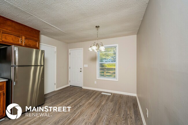 Building Photo - 6482 Chrissy Dr