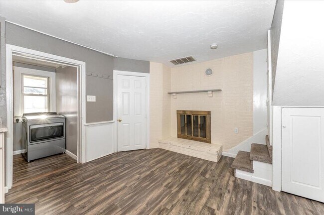 Foto del edificio - 15 W Frederick St