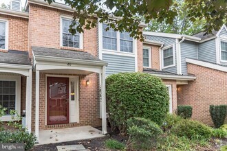 Building Photo - 46 Stonehurst Ct