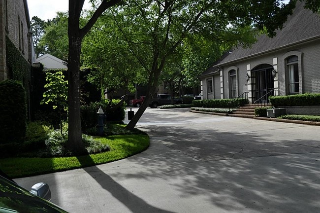 Building Photo - Houston Association of Realtors