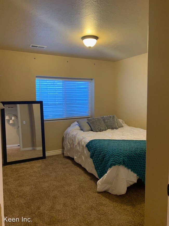 Foto del edificio - 10424 Millerton Dr
