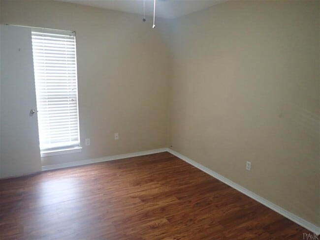 Foto del edificio - 3235 Palmdale Ave