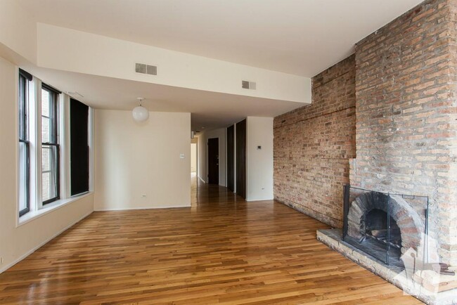 Foto del edificio - 2910 N Broadway St