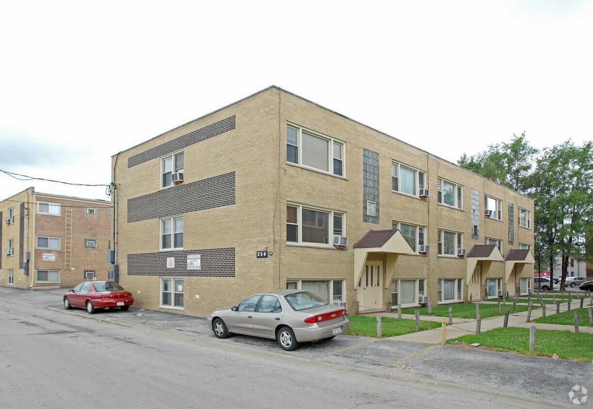 254 S Maplewood Ave, Melrose Park, IL 60164 Apartments in Melrose