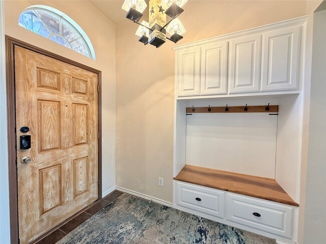 Foto del edificio - 15760 Scenic Rd