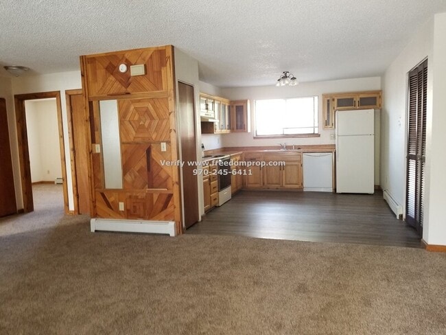 Photo - 558 1/2 Garfield Drive Apartment