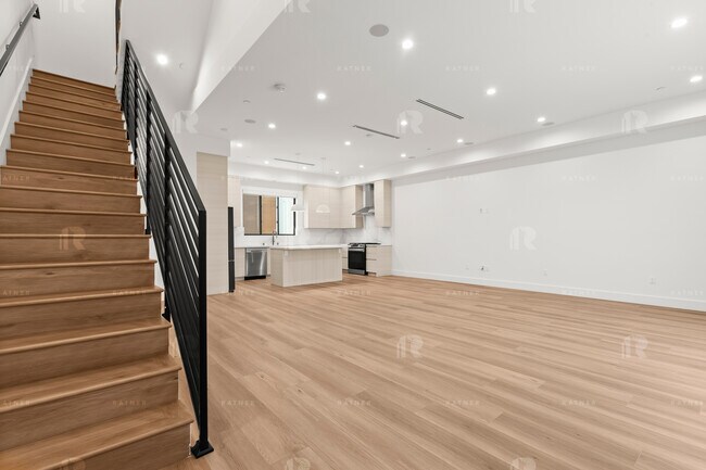 Foto del edificio - 1539 - 1547.5 Hi Point St