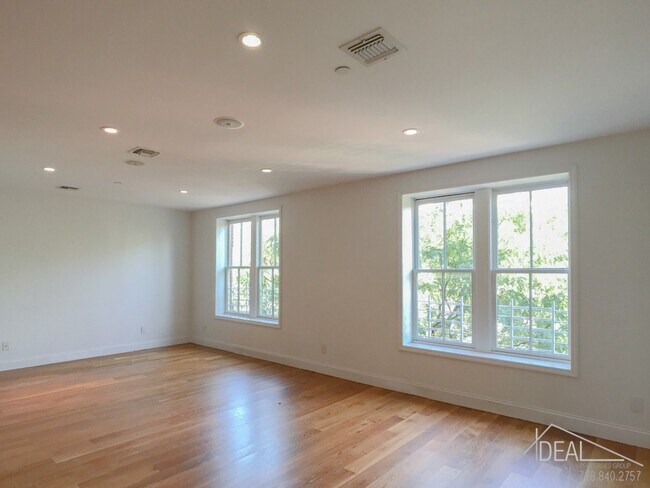 Building Photo - 54 State Street #2R