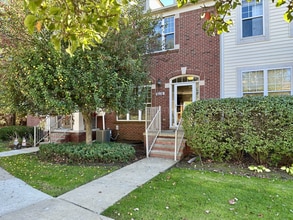 Building Photo - 6116 Heron Hills Dr
