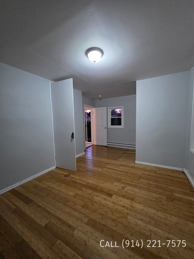 Building Photo - 137 1/2 Morningside Pl-