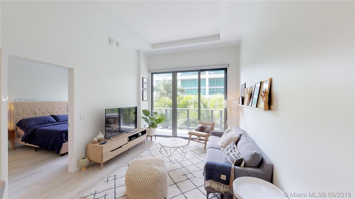 Foto principal - 3401 Midtown Blvd