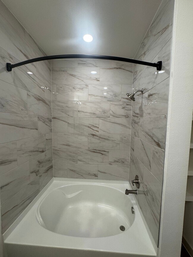 Building Photo - 4485 S Preston Rd