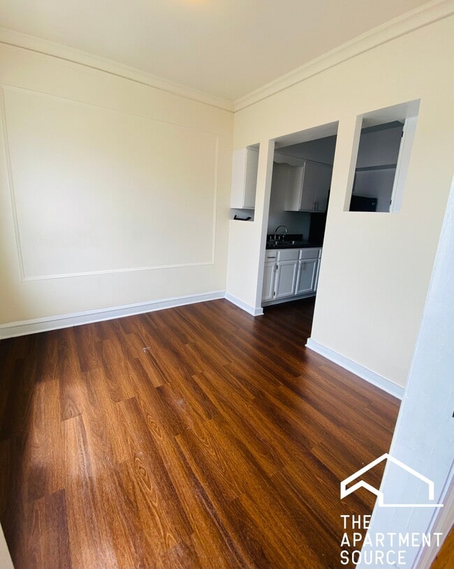 Photo - 1550 W 95th St Apartment
