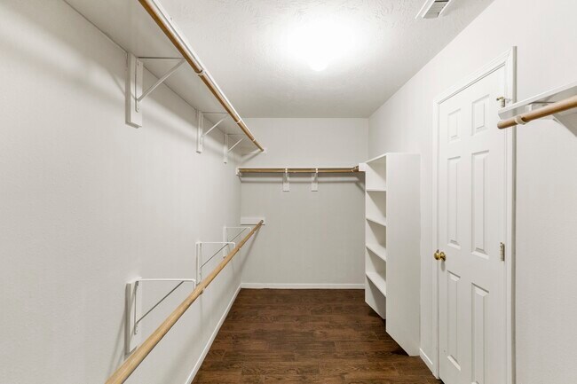 Foto del edificio - 3403 Cypress Village Dr