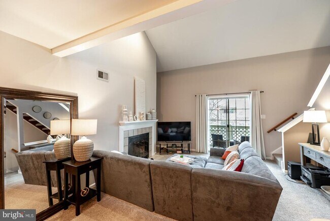 Foto del edificio - 1012 Foxmeadow Dr