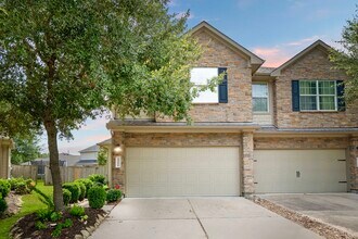 Building Photo - 24606 Folkstone Cir