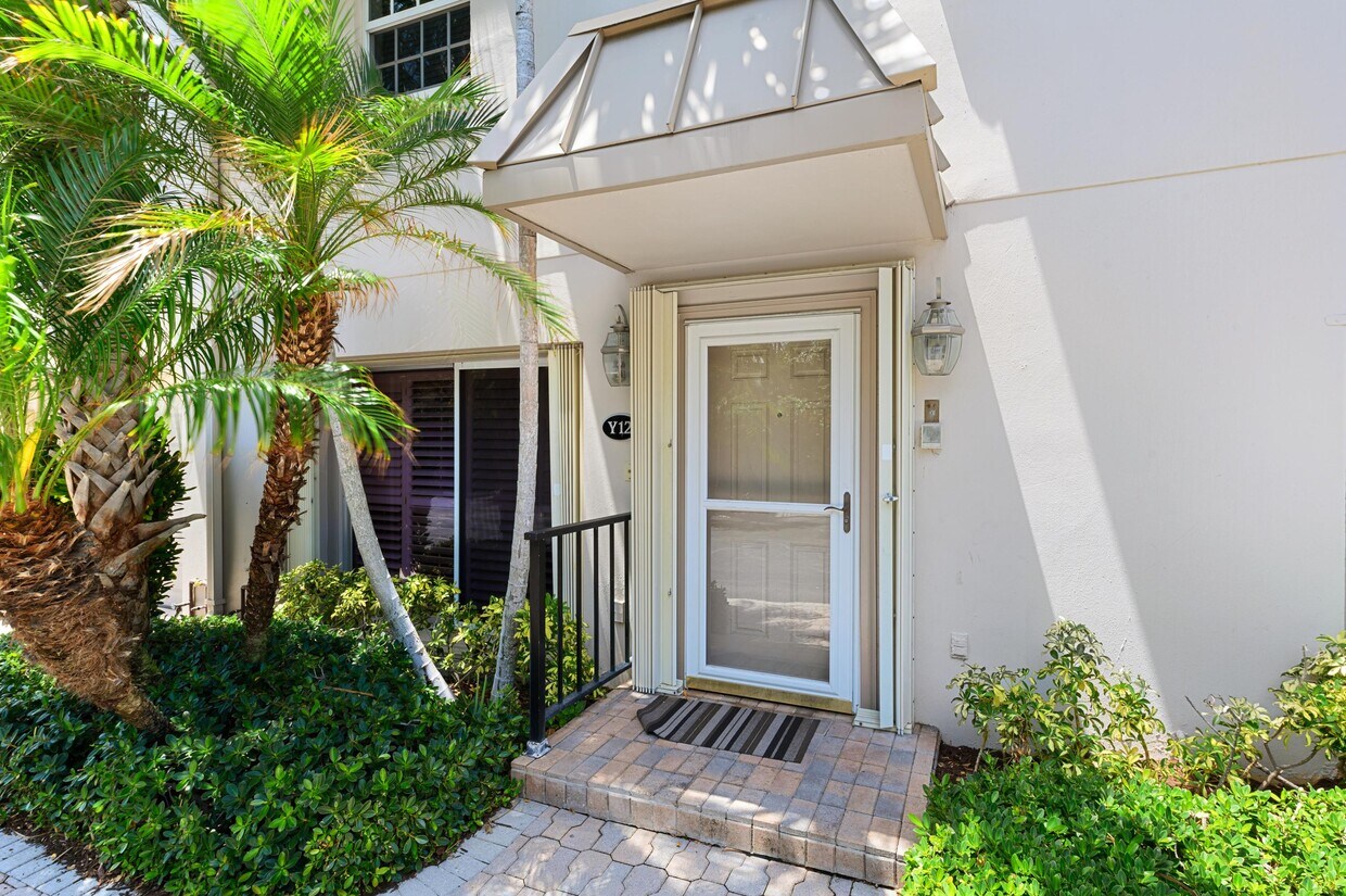 Foto principal - 2000 S Ocean Blvd