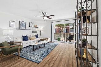 Interior Photo - Gables Cityscape