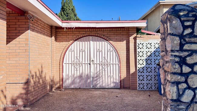 Building Photo - 7509 Wilcox Dr