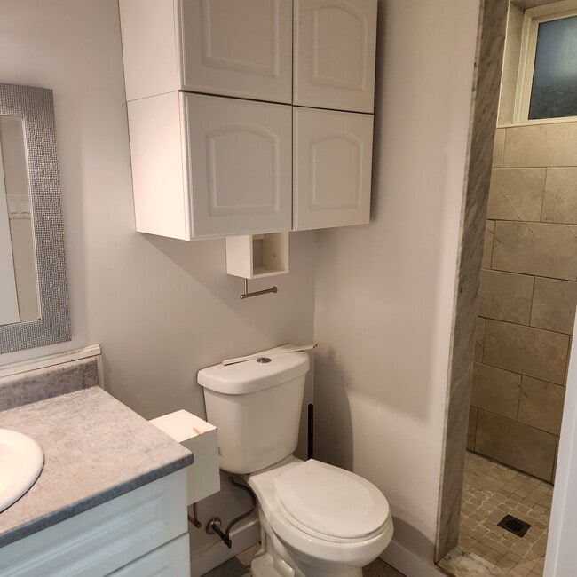 Salle de bain privée avec douche - 14 Marcus St