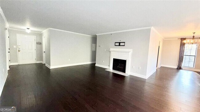 Foto del edificio - 1104 Pine Heights Dr NE