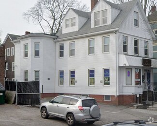 Building Photo - 220 Concord Ave