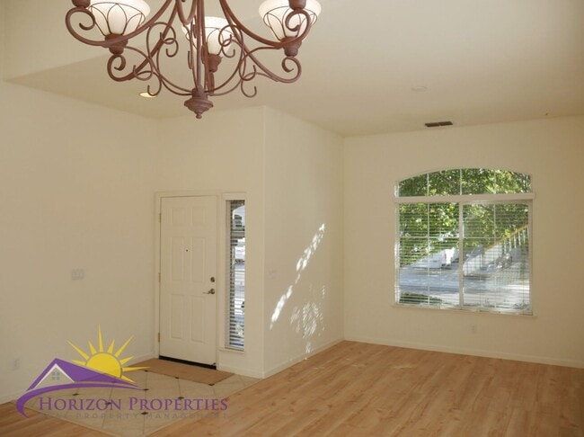 Building Photo - 170 Battlecreek Cir