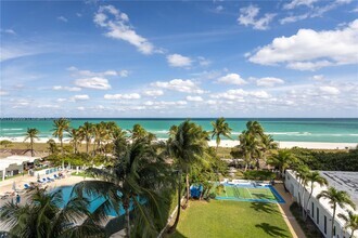 Building Photo - 5055 Collins Ave