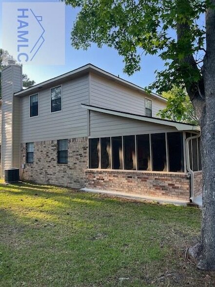 Foto del edificio - 1410 Brittney Ln