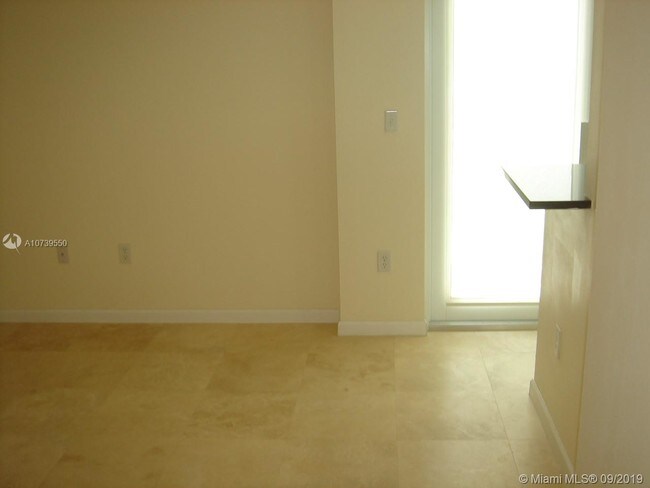 Building Photo - OCEANBLUE CONDO