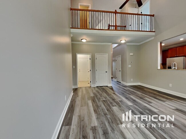 Building Photo - 3020 Plantation Glen Dr