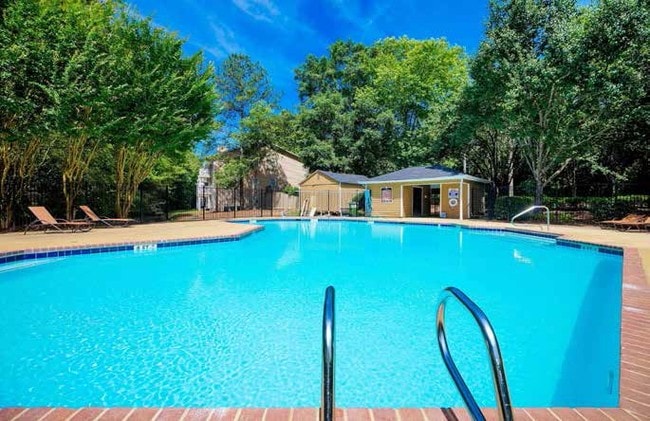 Piscina - Hampton Downs Apartments