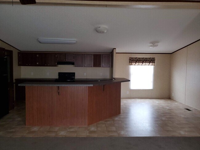 Building Photo - 4 br, 2 bath House - 508 Brant