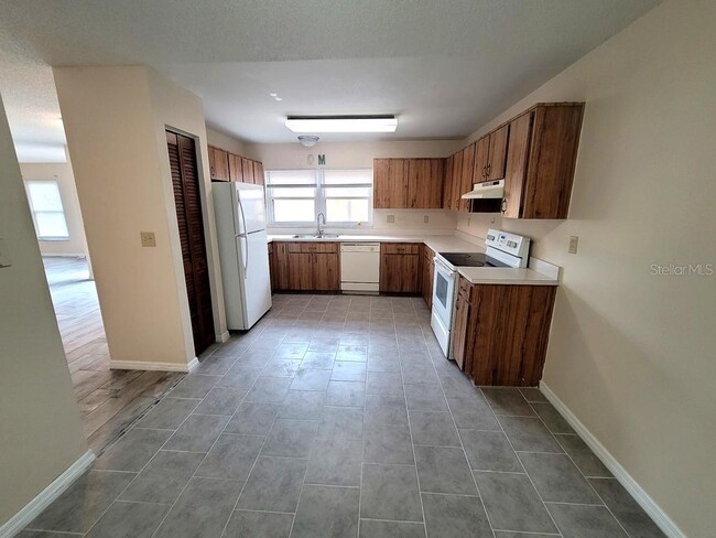 Building Photo - 456 Hunter Cir
