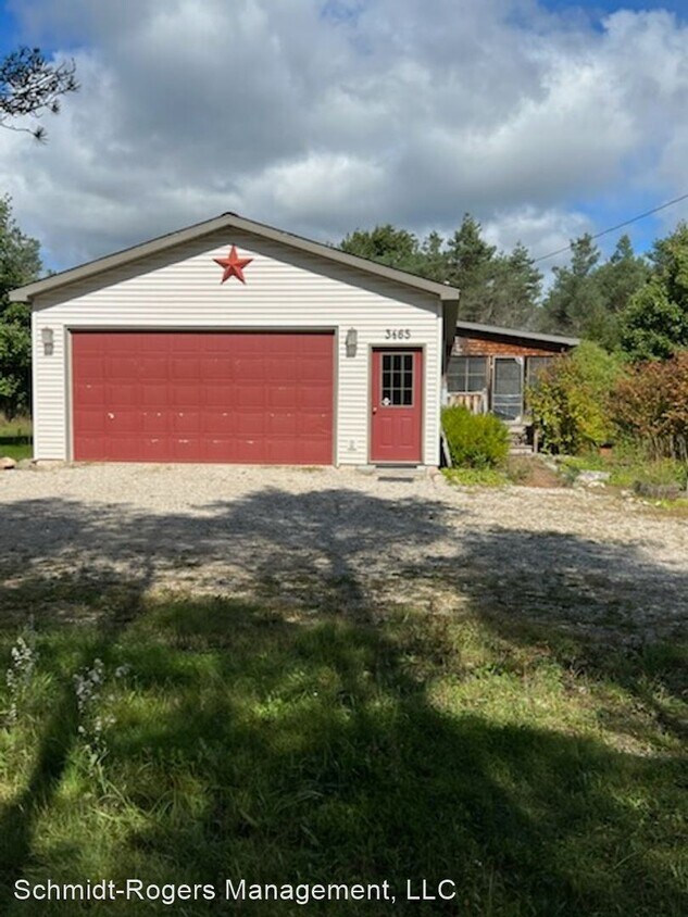 Primary Photo - 3 br, 2 bath House - 3465 E County Line Road