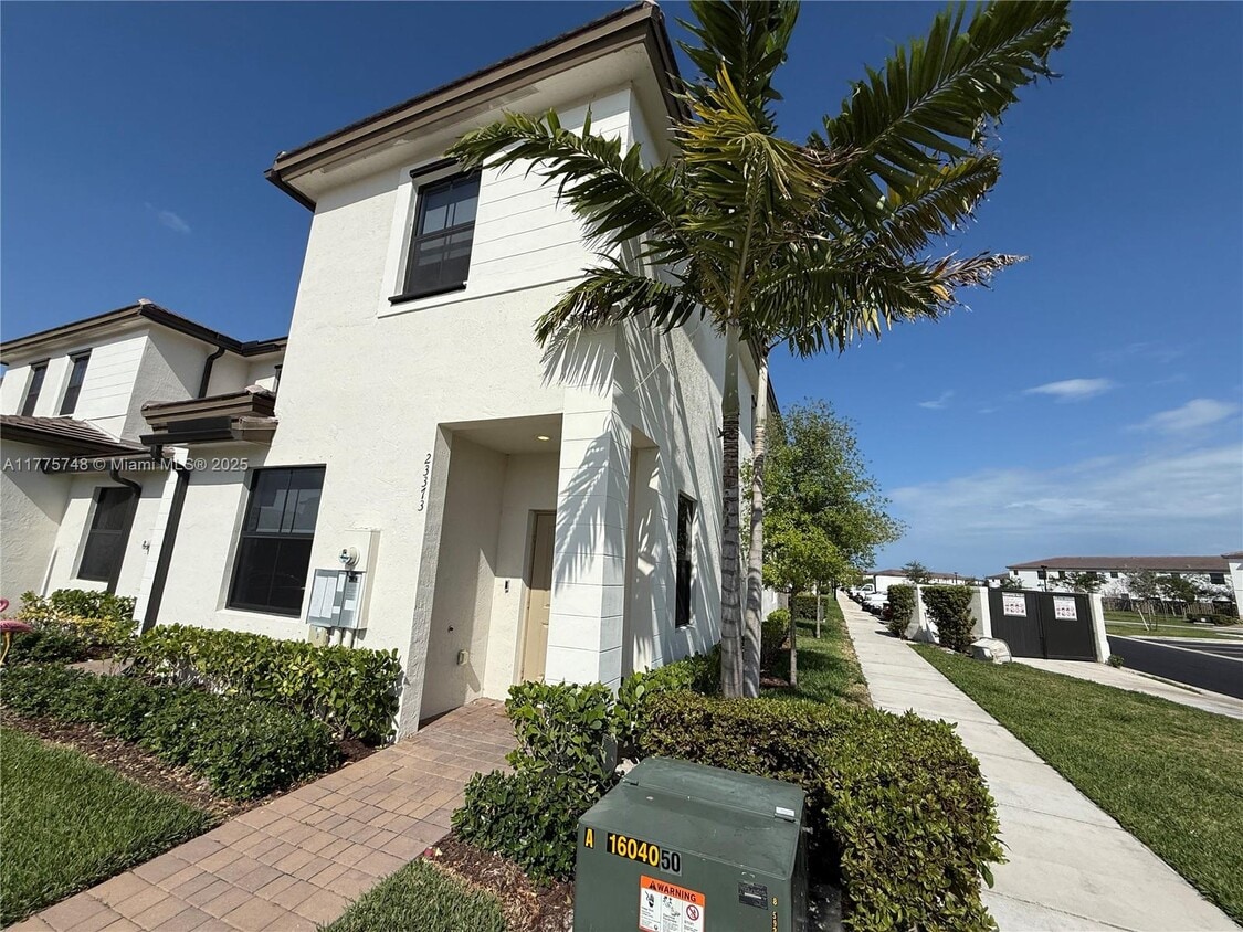 Primary Photo - 23373 SW 129th Path