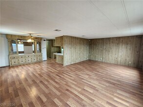 Building Photo - 1111 Hardy Ln