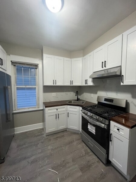 Building Photo - 40 Piaget Ave
