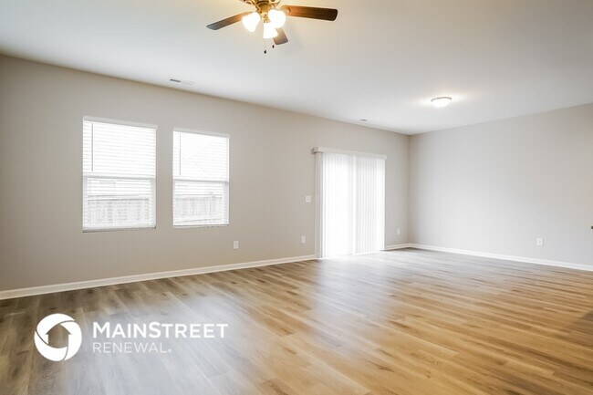 Foto del edificio - 212 Quincy Meadow Ave