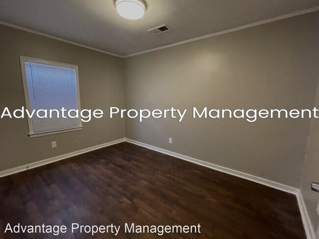 Foto del edificio - 4 br, 2 bath House - 3540 Marion Ave.