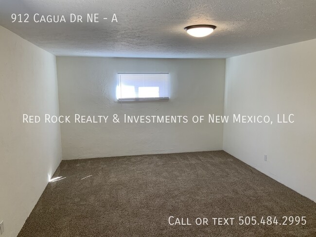 Foto del edificio - 3 Bedroom home in NE ABQ now available